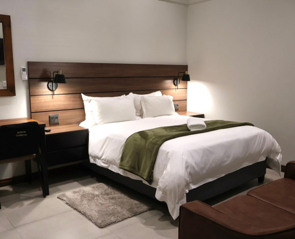 Room 5 Luxury Self Catering